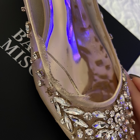 Badgley Mischka Gold Kitten Heels with Embellishment - Picture 4 of 7